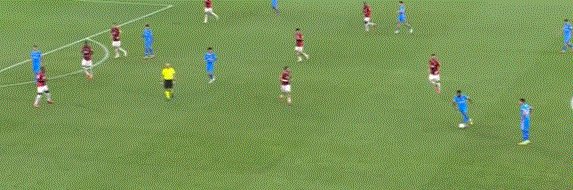 1632862309704031736.gif 930.gif